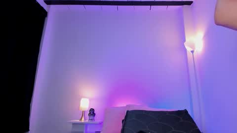 Snapshot of ice_grace chatting on 24, 10, 2025 ice online show from 24, 10, 2025