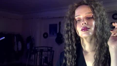 Nina online show from 12, 3, 2026