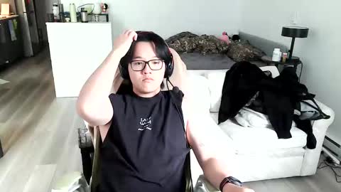 icecreampuff0 online show from 13, 5, 2026