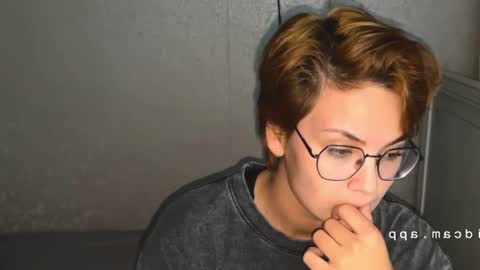 Snapshot of iceeheart chatting on 28, 9, 2025 Ksenia online show from 28, 9, 2025