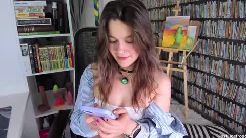 Julia online show from 10, 9, 2025