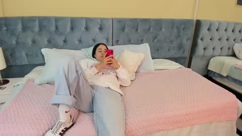 Icy online show from 7, 2, 2025