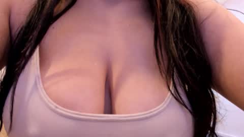 Icy online show from 25, 11, 2025