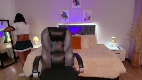 Icy online show from 28, 4, 2026