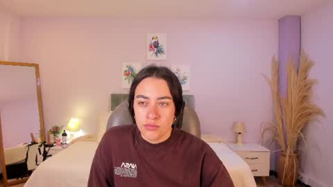Icy online show from 12, 6, 2026