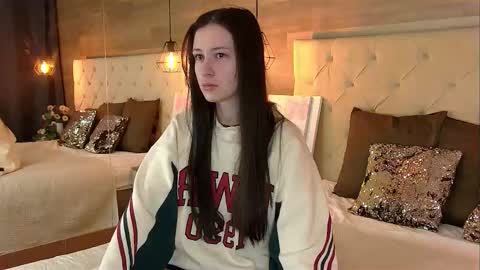 Ida Mask online show from 15, 12, 2025