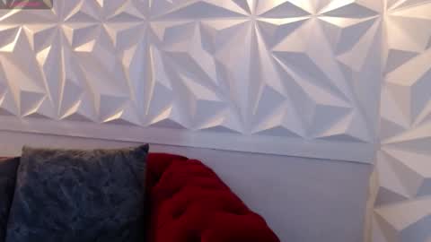 Tifanny online show from 5, 3, 2026