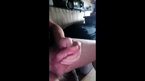 Snapshot of ieatpussy1972 chatting on 4, 4, 2026 ieatpussy1972 online show from 4, 4, 2026