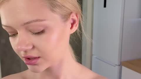 Lisa online show from 4, 3, 2025