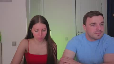 Julia and Mira online show from 4, 7, 2026