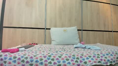 ikia lopez online show from 23, 4, 2026