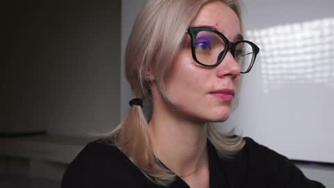 ileanacampbel online show from 12, 12, 2024