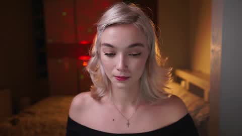 ileanacampbel online show from 13, 12, 2024