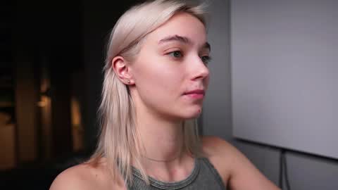 ileanacampbel online show from 23, 12, 2024