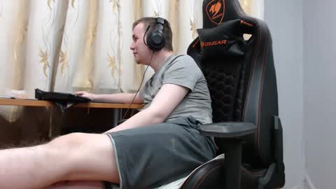 Snapshot of iliaskrisloveee chatting on 31, 10, 2025 lord online show from 31, 10, 2025