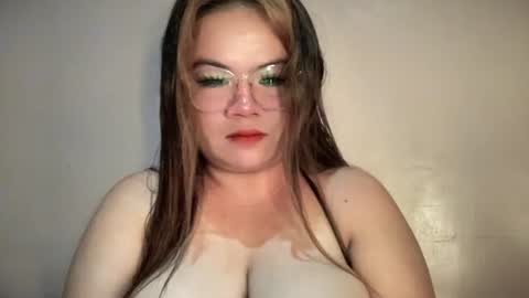 QUEEN KATH online show from 5, 6, 2026