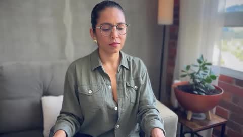 Kloe online show from 14, 10, 2025