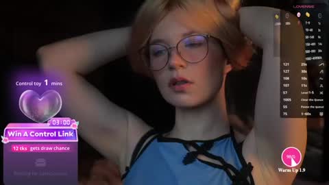 Lindsey and Candice online show from 21, 7, 2026