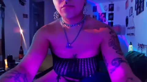 Latin Geil online show from 13, 2, 2026