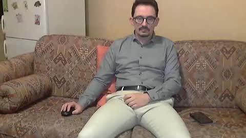 ilovecuteguy79 online show from 6, 5, 2026