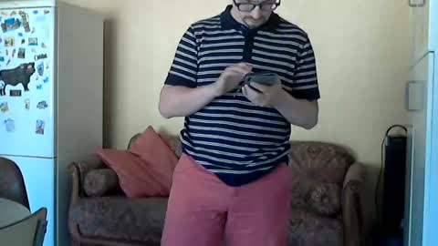 ilovecuteguy79 online show from 15, 6, 2026