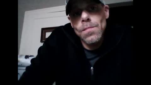 Ilovesquirterz1 online show from 19, 1, 2025