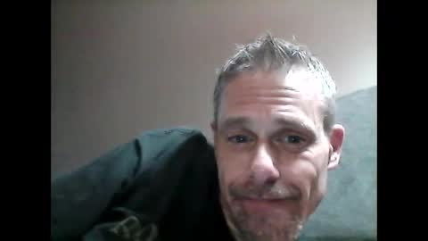 Ilovesquirterz1 online show from 25, 1, 2025