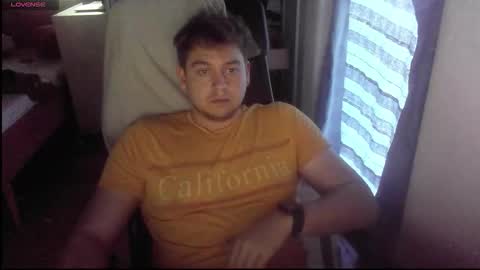 iloveyoutoo2000 online show from 21, 10, 2025