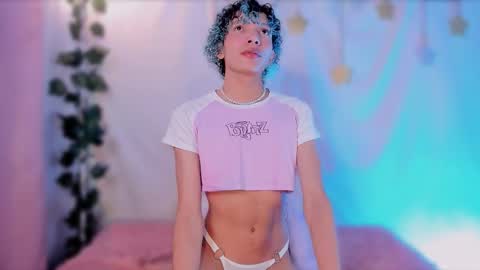 Alejo independent model   online show from 3, 10, 2025