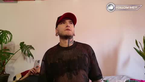 Snapshot of im_bryan chatting on 2, 3, 2025 Bryan online show from 2, 3, 2025