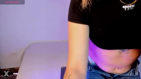 Snapshot of im_eli1 chatting on 17, 9, 2025 Eli online show from 17, 9, 2025