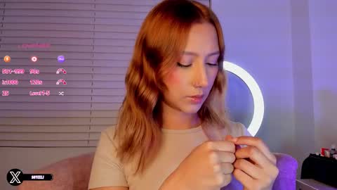 Snapshot of im_eli1 chatting on 6, 10, 2025 Eli online show from 6, 10, 2025