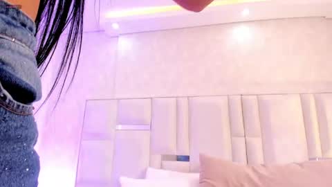 Snapshot of im_isabella1 chatting on 21, 5, 2026 im_isabella1 online show from 21, 5, 2026