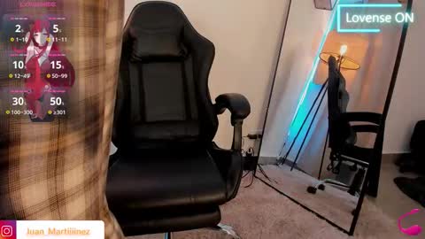 Snapshot of im_juaniito chatting on 14, 11, 2025 40 OFF TODAY online show from 14, 11, 2025