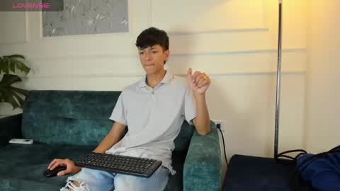 Kael online show from 10, 1, 2025