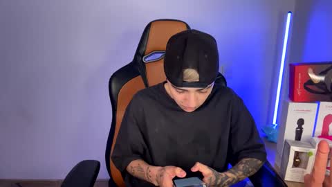 Laia online show from 15, 2, 2025