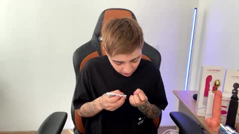 Laia online show from 25, 2, 2025