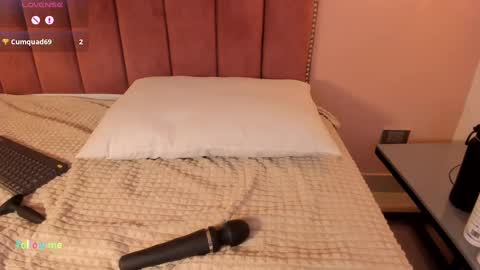 im_lisacb online show from 8, 11, 2025