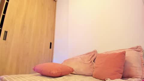 Luna online show from 10, 1, 2025