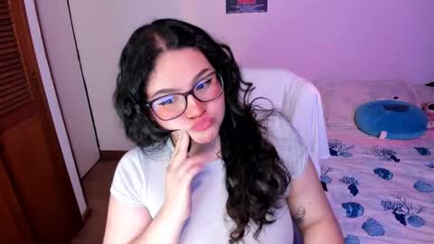 mei mei uwu online show from 17, 12, 2025