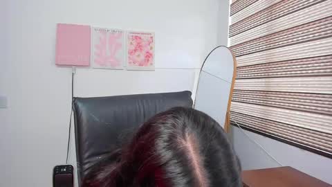 Mia online show from 31, 3, 2026