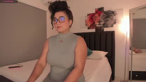 Snapshot of imacwenn_ chatting on 5, 2, 2025 Sofia online show from 5, 2, 2025