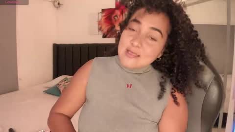 Snapshot of imacwenn_ chatting on 8, 3, 2025 Sofia online show from 8, 3, 2025