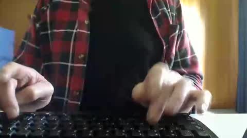 Snapshot of imaussiechris chatting on 25, 5, 2026 Aussie Guy online show from 25, 5, 2026