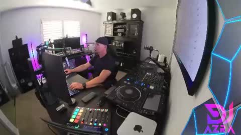 DJ Azra online show from 4, 8, 2026