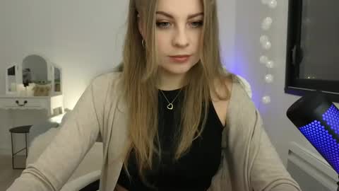 ImKeira online show from 7, 1, 2025