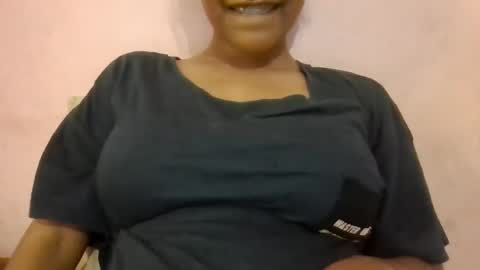 Snapshot of imlovelyrose chatting on 22, 12, 2024 ROSE online show from 22, 12, 2024