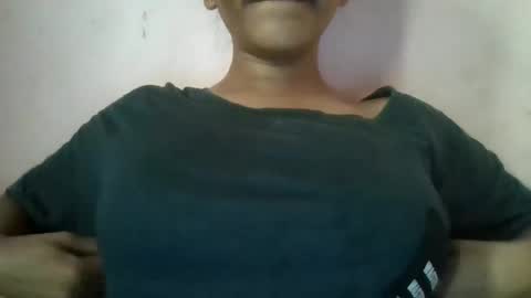 Snapshot of imlovelyrose chatting on 23, 12, 2024 ROSE online show from 23, 12, 2024