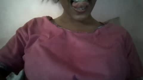 Snapshot of imlovelyrose chatting on 15, 2, 2025 ROSE online show from 15, 2, 2025