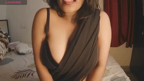 Snapshot of imlovelyrose chatting on 5, 10, 2025 ROSE online show from 5, 10, 2025